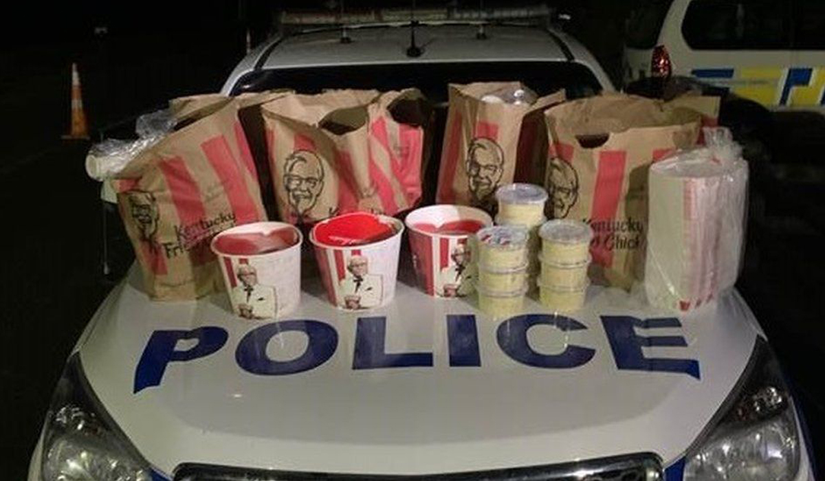 Men caught smuggling KFC into lockdown-hit Auckland